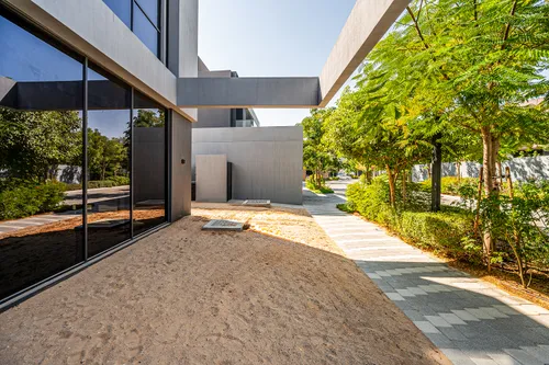 5 Bedrooms Villa in Sendian