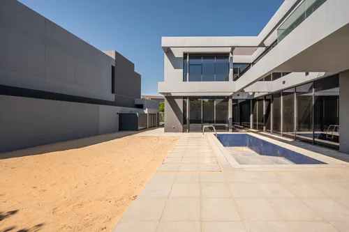 5 Bedrooms Villa in Sendian
