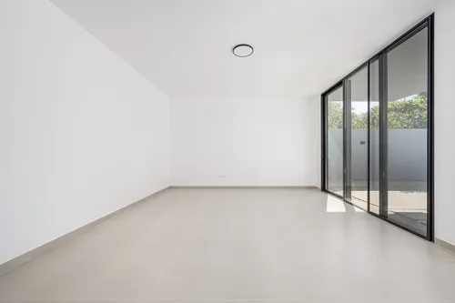 5 Bedrooms Villa in Sendian