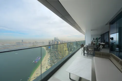 4 Bedrooms Apartment in Jumeirah Gate Tower 2