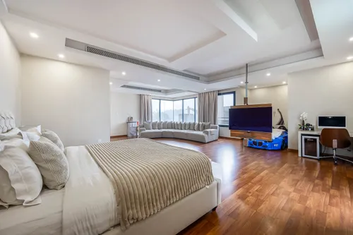 4 Bedrooms Villa in Al Barsha South 1