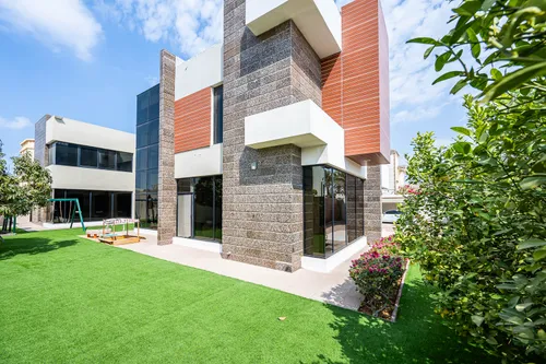 4 Bedrooms Villa in Al Barsha South 1