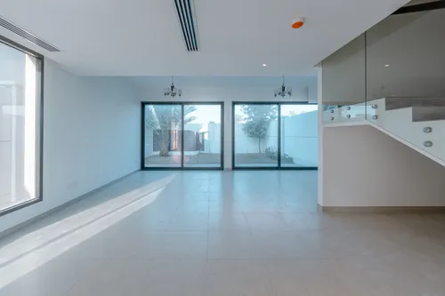 5 Bedrooms Villa in Faya at Bloom Gardens