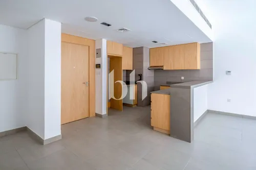 | Near Handover | Open kitchen | Balcony |