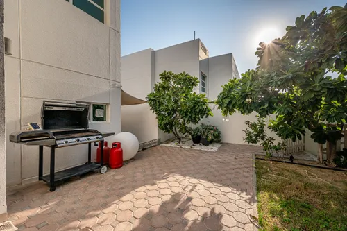 5 Bedrooms Villa in Umm Suqeim 3 Villas
