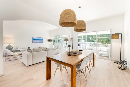 5 Bedrooms Villa in Umm Suqeim 3 Villas