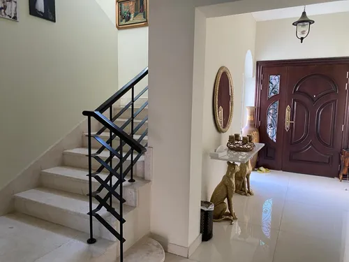 3 Bedrooms Villa in District 16