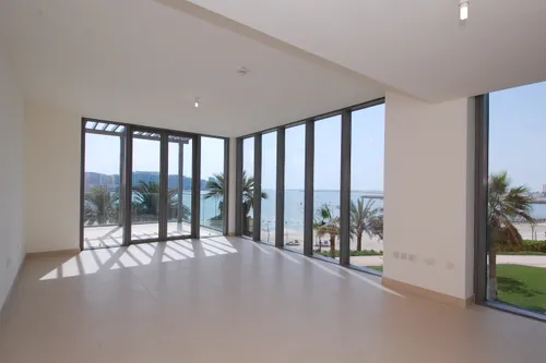 5 Bedrooms Villa in Beach Villas