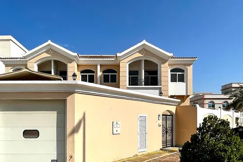 4 Bedrooms Villa in Al Nahyan Villa Compound