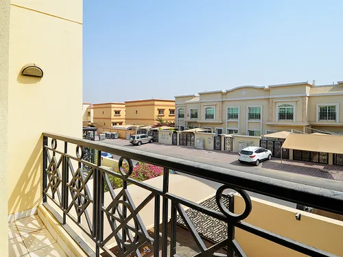 3 Bedrooms Villa in Mirdif Villas