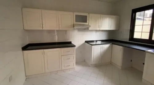 3 Bedrooms Villa in Mirdif Villas
