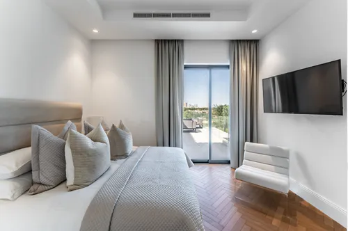 5 Bedrooms Villa in Wildflower