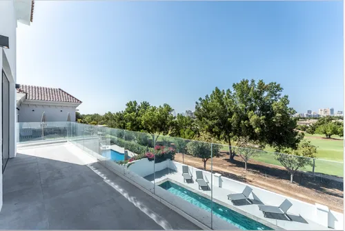 5 Bedrooms Villa in Wildflower