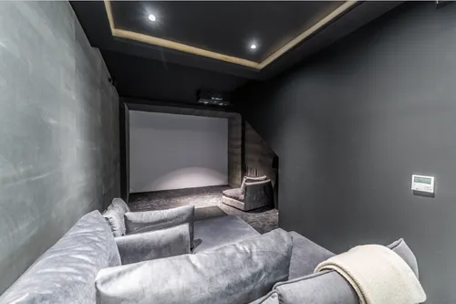 5 Bedrooms Villa in Wildflower