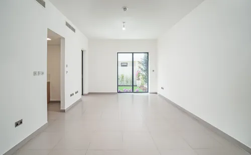 3 Bedrooms Townhouse in Noya 2