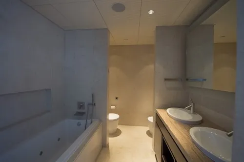 2 Bedrooms Apartment in A Tower