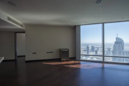2 Bedrooms Apartment in A Tower