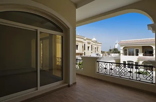 5 Bedrooms Villa in Umm Al Sheif Villas