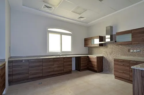 5 Bedrooms Villa in Umm Al Sheif Villas