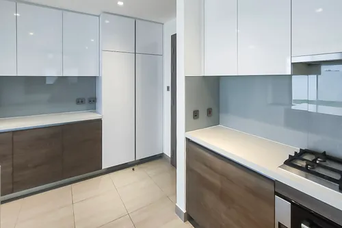 4 Bedrooms Villa in Redwoods