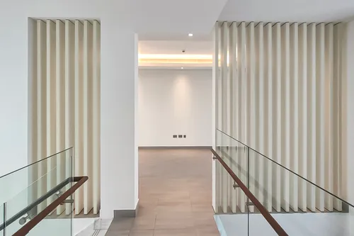 4 Bedrooms Villa in Redwoods
