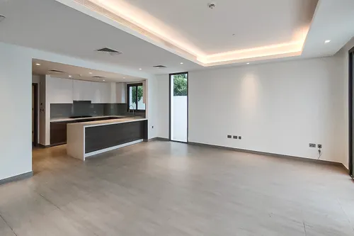 4 Bedrooms Villa in Redwoods