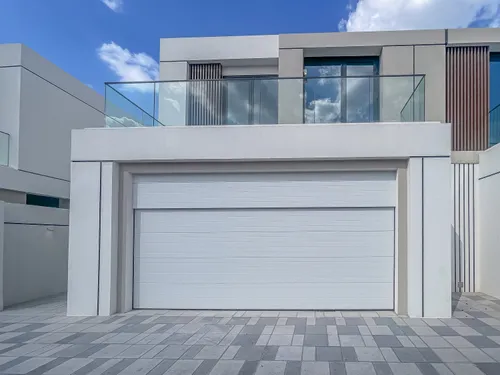 4 Bedrooms Villa in District One Phase III A