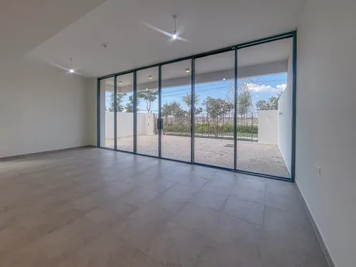 4 Bedrooms Villa in District One Phase III A