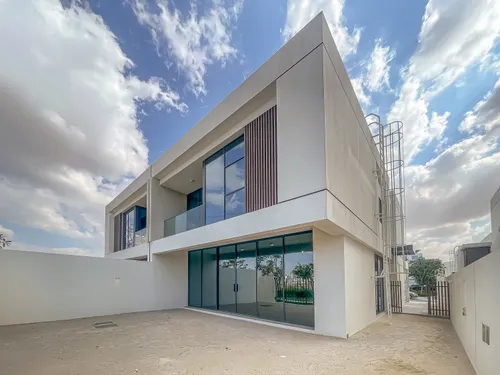 4 Bedrooms Villa in District One Phase III A