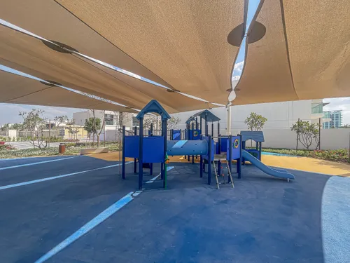 4 Bedrooms Villa in District One Phase III A