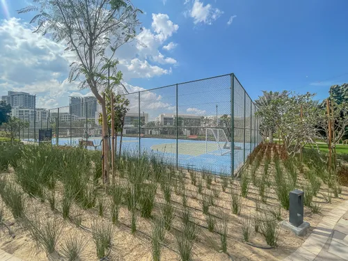 4 Bedrooms Villa in District One Phase III A