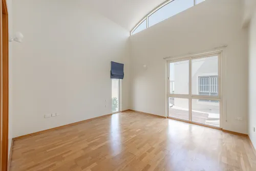4 Bedrooms Villa in Yasmin Community