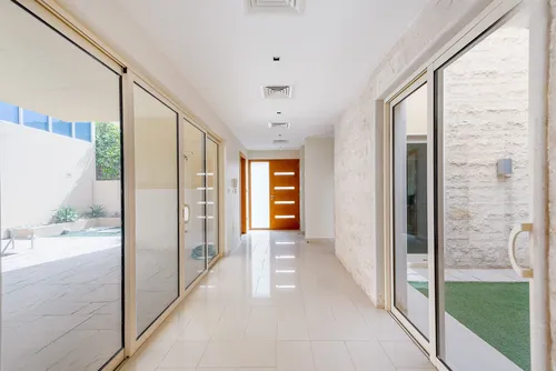 4 Bedrooms Villa in Yasmin Community
