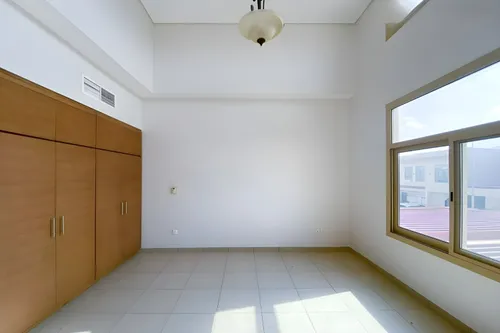 3 Bedrooms Villa in Golf Gardens