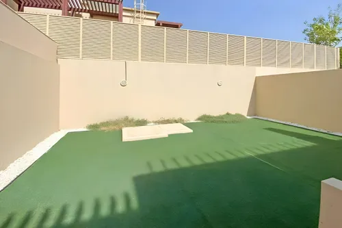 3 Bedrooms Villa in Golf Gardens