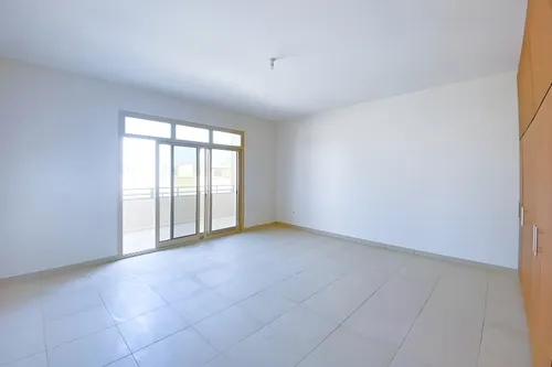 3 Bedrooms Villa in Golf Gardens