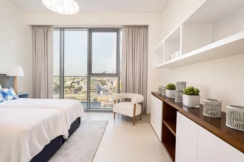 2 Bedrooms Apartment in Canal Front Residence 5