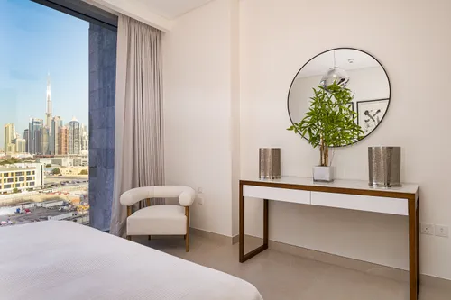 2 Bedrooms Apartment in Canal Front Residence 5