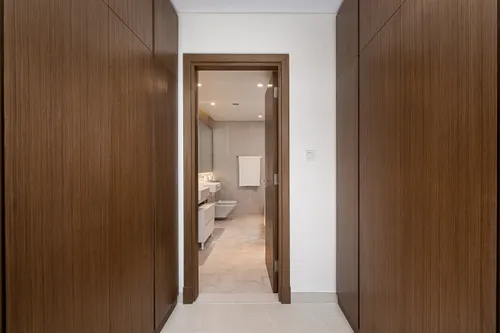 2 Bedrooms Apartment in Canal Front Residence 5