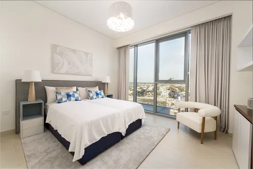 2 Bedrooms Apartment in Canal Front Residence 5