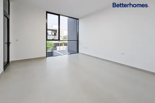 Freehold | Ready to move in | Brand New