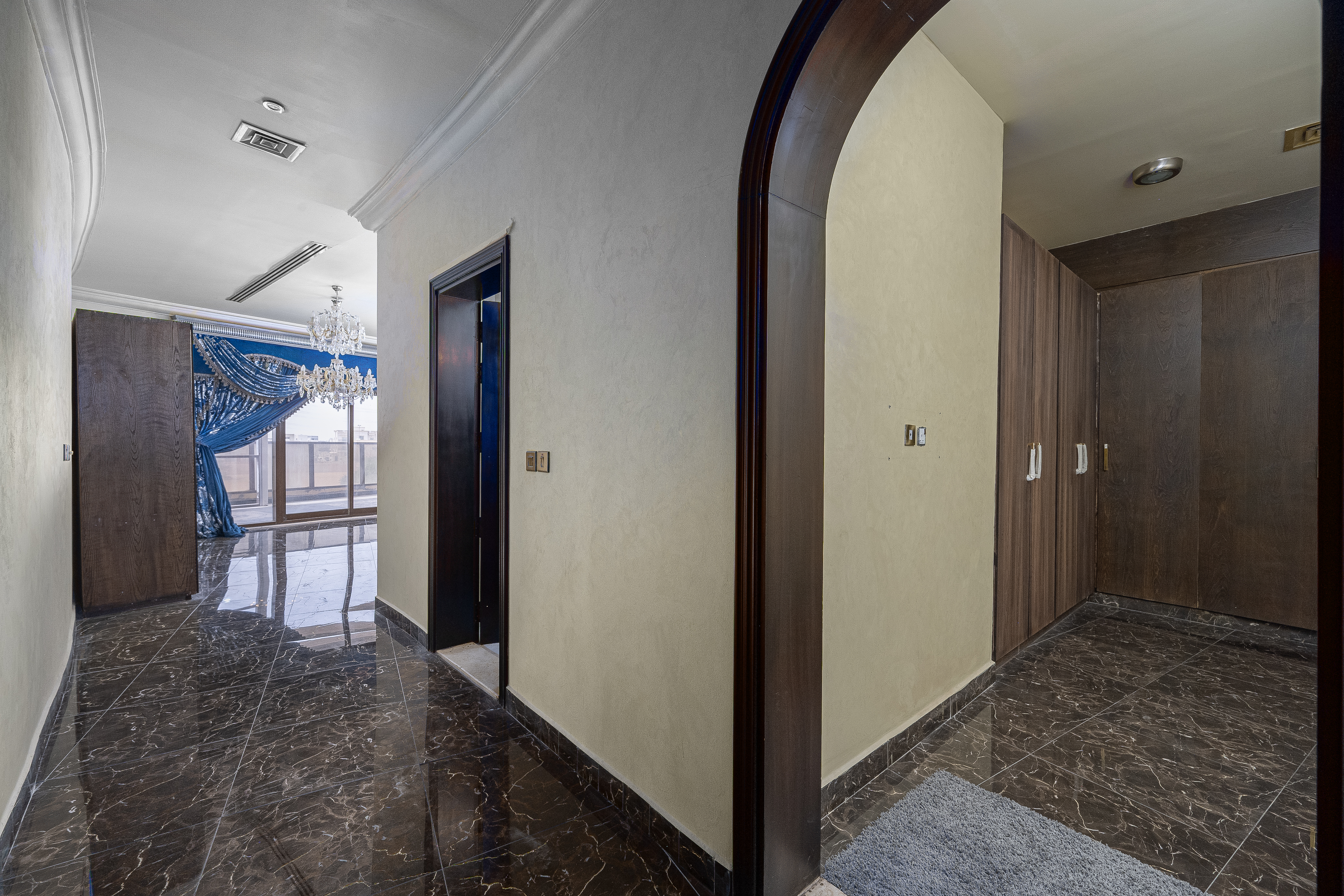 16 Bedrooms Villa in Acacia