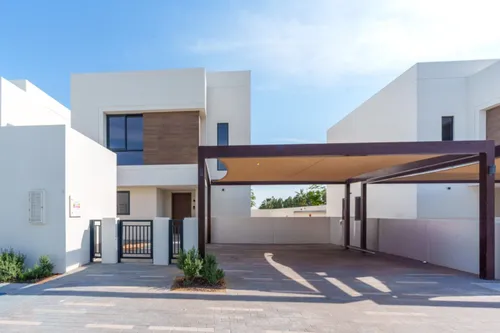 3 Bedrooms Townhouse in Noya Luma