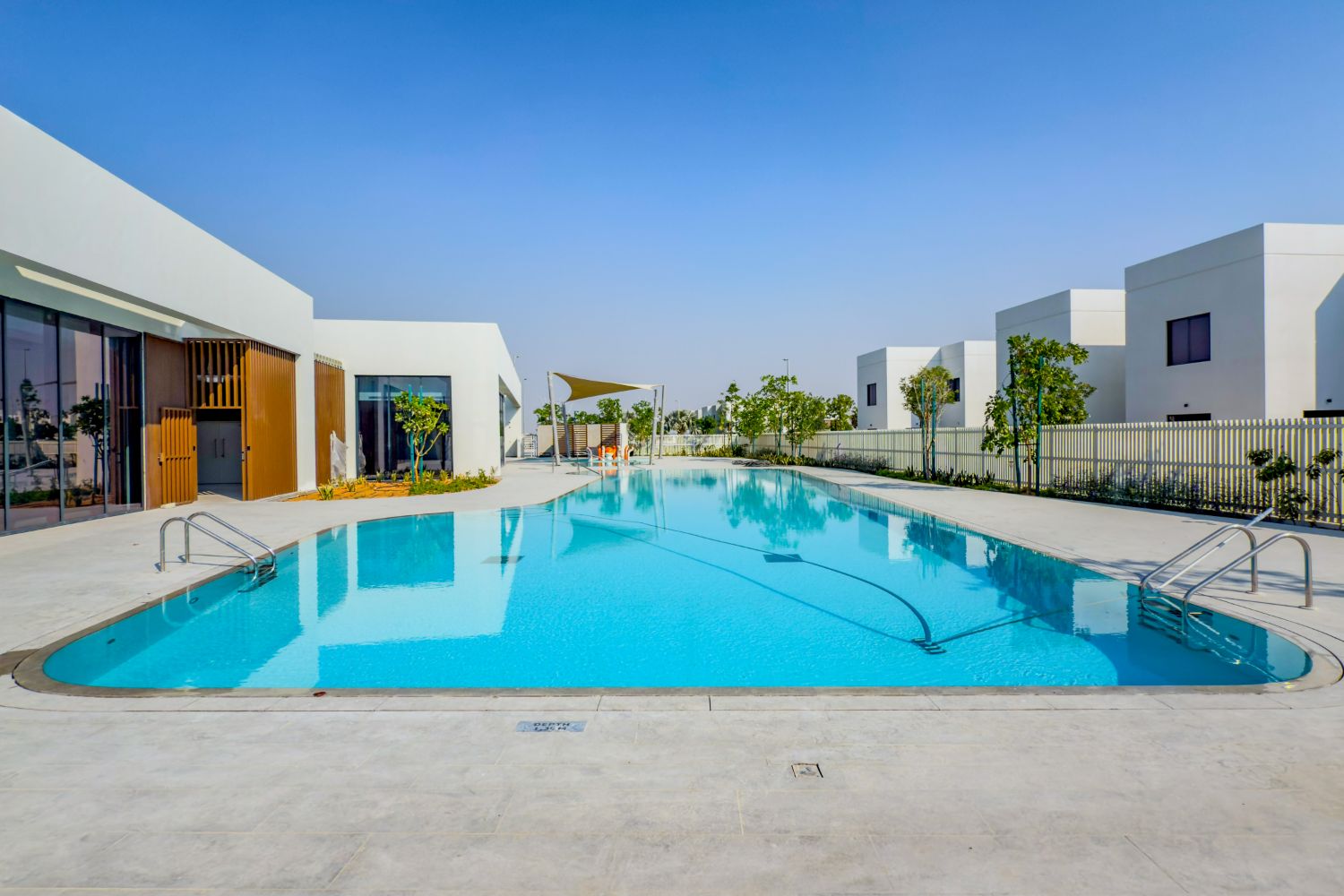 2 Bedrooms Townhouse in Noya Viva