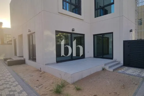 Large Center | 3BR Smart Home | Massive Plot