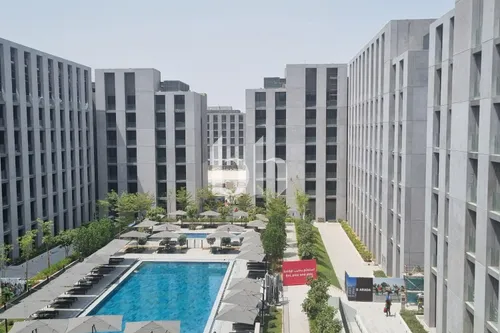 1 BR with Pool View | Freehold | Ready