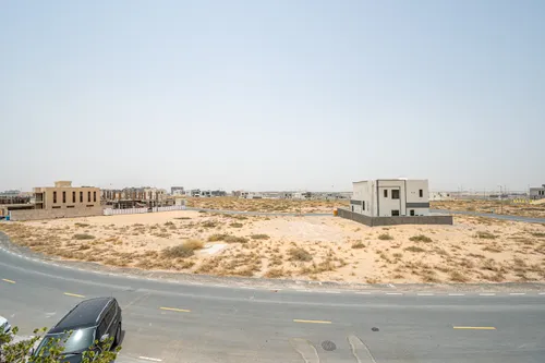 5 Bedrooms Villa in Tilal City A