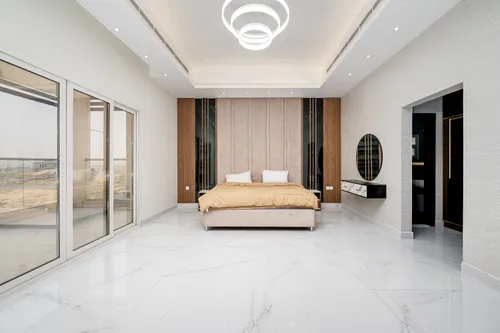 5 Bedrooms Villa in Tilal City A