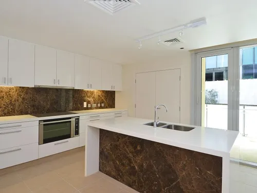4 Bedrooms Townhouse in Al Muneera Townhouses-Island