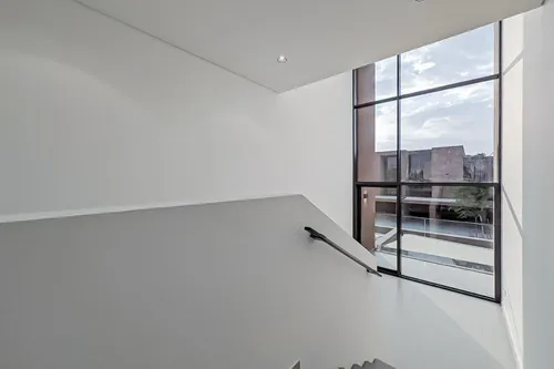 2 Bedrooms Townhouse in Azalea
